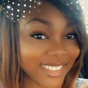 Meet your Posher, Esther